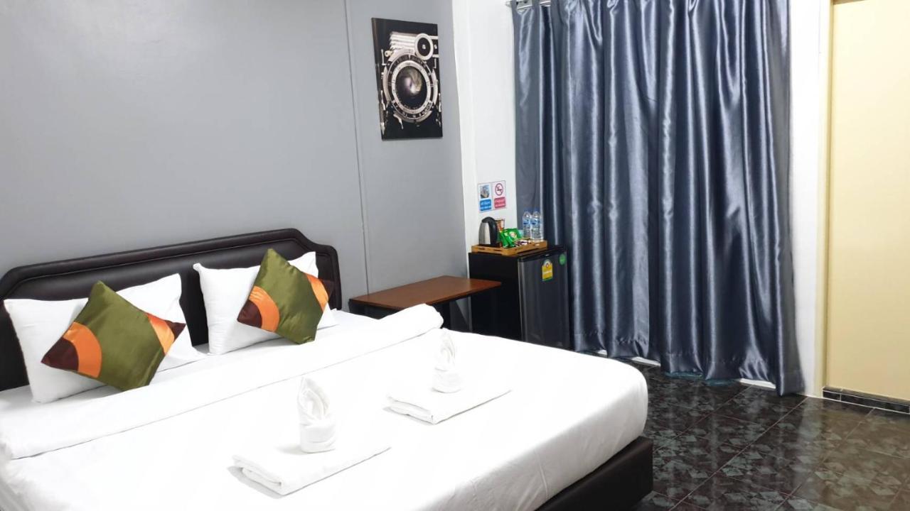 Ada Apartment - อาดา อพาร์ทเมนท์ Μπανγκόκ Εξωτερικό φωτογραφία